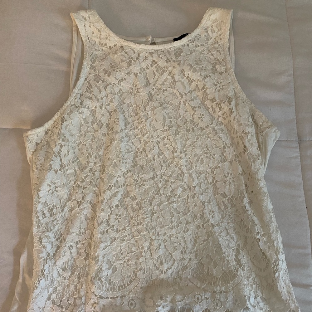 WHITE LACE TOP